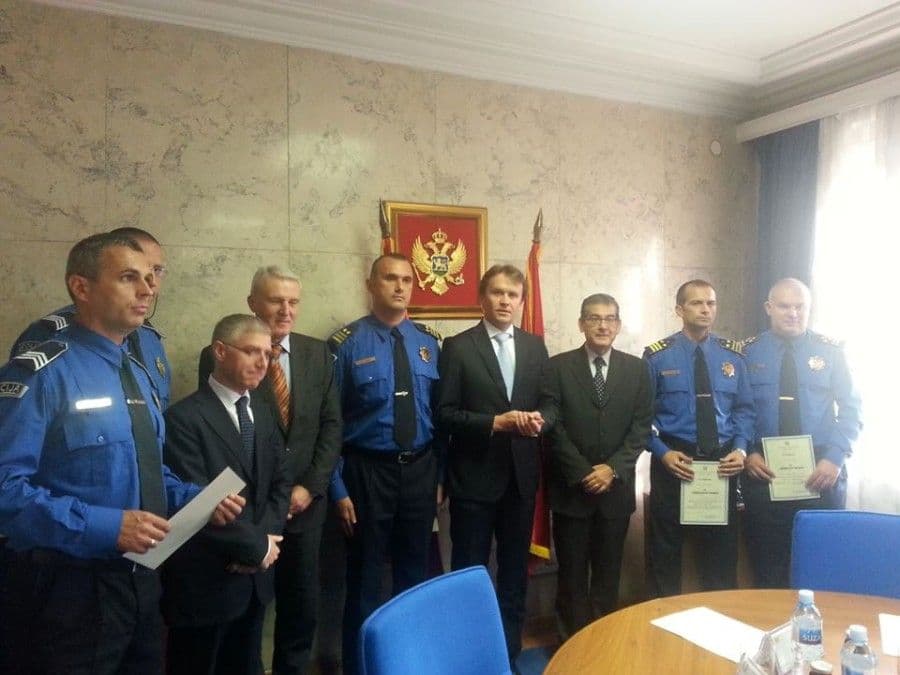 Italijanske diplome našim policajcima Italijanske diplome našim policajcima