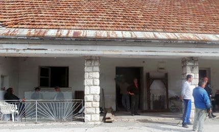 Cetinje: Počela rekonstrukcija autobuske stanice Cetinje: Počela rekonstrukcija autobuske stanice