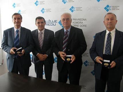 Zlatne plakete Vukmiroviću, Gomilanoviću i Koraću Zlatne plakete Vukmiroviću, Gomilanoviću i Koraću