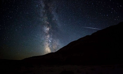 Pogledajte: Farmer pravi nevjerovatne video snimke zvjezdanog neba iznad Amerike Pogledajte: Farmer pravi nevjerovatne video snimke zvjezdanog neba iznad Amerike
