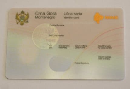 Skoro 29.000 ličnih karata na službenim jezicima, 21.704 na srpskom Skoro 29.000 ličnih karata na službenim jezicima, 21.704 na srpskom
