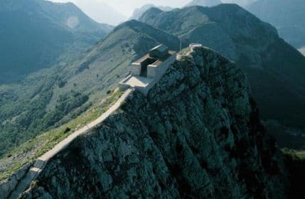 MIĆUNOVIĆ: Obnovom Mauzoleja iskazujemo odgovornost prema Njegošu i kontinuitetu crnogorske državnosti MIĆUNOVIĆ: Obnovom Mauzoleja iskazujemo odgovornost prema Njegošu i kontinuitetu crnogorske državnosti