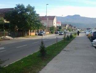 Stanari Ulice Avda Međedovića organizovali akciju sađenja Stanari Ulice Avda Međedovića organizovali akciju sađenja