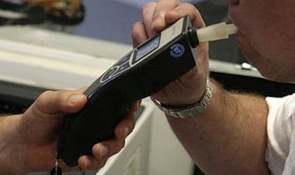 Hrvatska: Pucao sebi u glavu za vrijeme alkotesta Hrvatska: Pucao sebi u glavu za vrijeme alkotesta