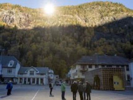 Norveški gradić prvi put obasjalo Sunce! Norveški gradić prvi put obasjalo Sunce!