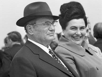 Na sahrani Jovanke Broz 20 delegacija Na sahrani Jovanke Broz 20 delegacija