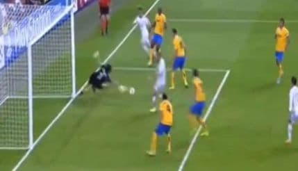 VIDEO: Nevjerovatan promašaj Benzeme VIDEO: Nevjerovatan promašaj Benzeme