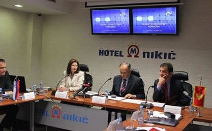 Bošković: Penzioni sistem trpi zbog krize Bošković: Penzioni sistem trpi zbog krize