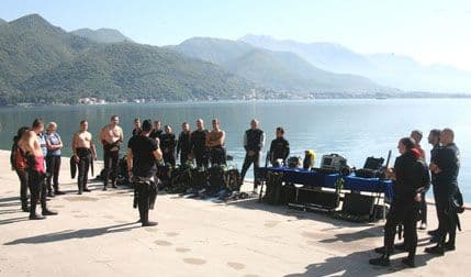 Bijela: Završena obuka devet instruktora i četiri voditelja ronjenja. Bijela: Završena obuka devet instruktora i četiri voditelja ronjenja.