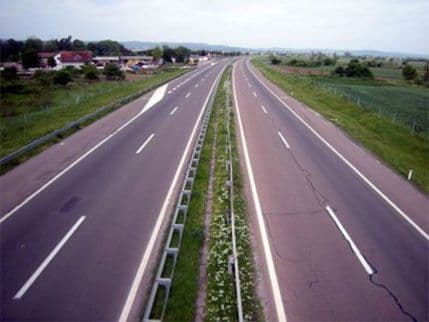 Na autoputu kod Novog Sada ukradeno 20 km zaštitne ograde! Na autoputu kod Novog Sada ukradeno 20 km zaštitne ograde!