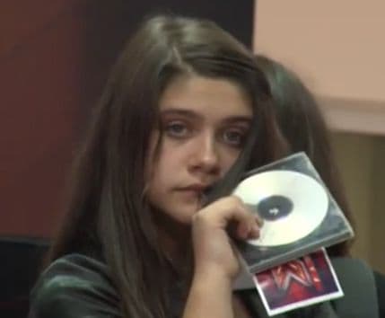 VIDEO: Trinaestogodišnja djevojčica oduševila žiri „X Factor“-a VIDEO: Trinaestogodišnja djevojčica oduševila žiri „X Factor“-a