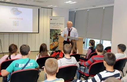 Učenici OŠ "Oktoih" posjetili Societe Generale banku Učenici OŠ "Oktoih" posjetili Societe Generale banku