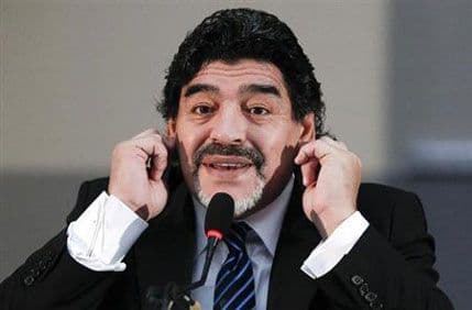 Maradona poručio Ageru da je mekušac Maradona poručio Ageru da je mekušac