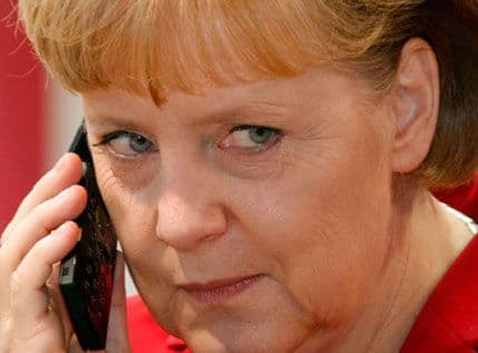 Snouden svjedoči o prisluškivanju Angele Merkel? Snouden svjedoči o prisluškivanju Angele Merkel?