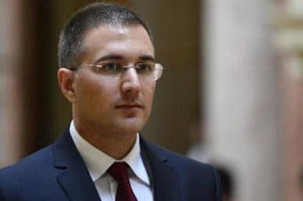 Stefanović: SNS nema namjeru da formira jaku srpsku stranku u Crnoj Gori Stefanović: SNS nema namjeru da formira jaku srpsku stranku u Crnoj Gori
