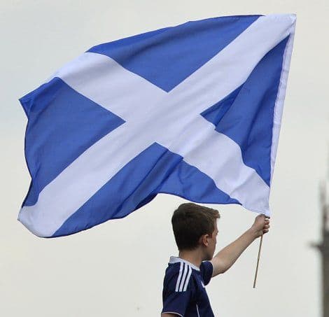 Škoti ostaju u EU ako se otcijepe od Velike Britanije? Škoti ostaju u EU ako se otcijepe od Velike Britanije?