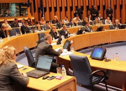 Dom naroda BiH konačno izmijenio Zakon o JMBG Dom naroda BiH konačno izmijenio Zakon o JMBG