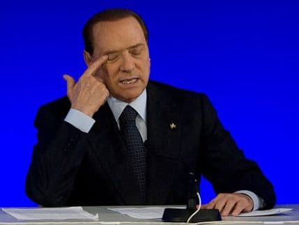 Italija: Berluskoni van parlamenta od 27. novembra? Italija: Berluskoni van parlamenta od 27. novembra?