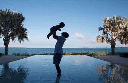 Bijonse objavila fotografiju Džej Zija sa ćerkom Bijonse objavila fotografiju Džej Zija sa ćerkom