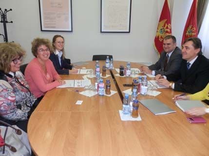 Pružiće podršku u restruktuiranju javnog duga Pružiće podršku u restruktuiranju javnog duga