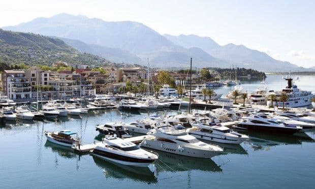 Nove donacije laptopova Adriatic Marinas Nove donacije laptopova Adriatic Marinas