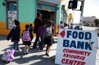 Blizu 50 miliona ljudi siromašno u SAD Blizu 50 miliona ljudi siromašno u SAD