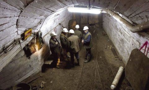 Albanija: Pet mladića stradalo u rudniku Albanija: Pet mladića stradalo u rudniku