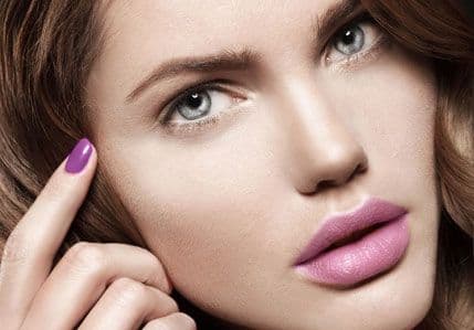 Vještačke obrve hit u Americi Vještačke obrve hit u Americi