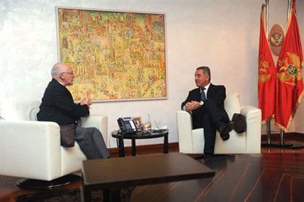 Đukanović: Davati puni doprinos naučno istraživačkoj djelatnosti Đukanović: Davati puni doprinos naučno istraživačkoj djelatnosti