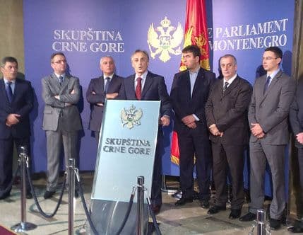 LEKIĆ: Državni vrh da objasni ekonomske bahanalije u KAP-u LEKIĆ: Državni vrh da objasni ekonomske bahanalije u KAP-u