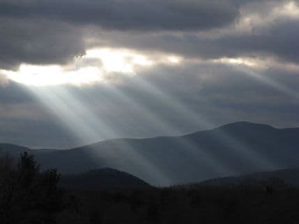 Uglavnom oblačno i suvo Uglavnom oblačno i suvo