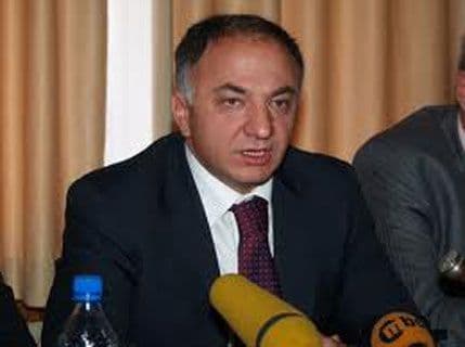 LAZOVIĆ I KONJEVIĆ: Procjena vrijednosti imovine Glavnog grada 300.000 eura veća od procjene Ministarstva finansija LAZOVIĆ I KONJEVIĆ: Procjena vrijednosti imovine Glavnog grada 300.000 eura veća od procjene Ministarstva finansija