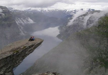 Trolov jezik: Najstrašnije mjesto na svijetu za fotografisanje! Trolov jezik: Najstrašnije mjesto na svijetu za fotografisanje!