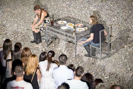 „Poglavlja 23 i 24“ prvi put na zatvorenoj sceni u DODEST-u „Poglavlja 23 i 24“ prvi put na zatvorenoj sceni u DODEST-u