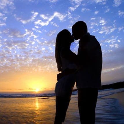 Zašto kad se zaljubimo postajemo "gluplji"? Zašto kad se zaljubimo postajemo "gluplji"?