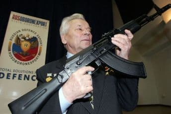 Mihail Kalašnjikov u bolnici