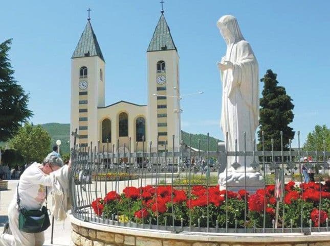 Vatikan preuzima nadzor nad dešavanjima u Međugorju Vatikan preuzima nadzor nad dešavanjima u Međugorju