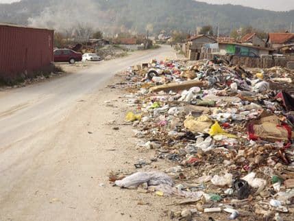 Mladi ekolozi Nikšića: Loše upravljanje otpadom, sa riječi preći na djela Mladi ekolozi Nikšića: Loše upravljanje otpadom, sa riječi preći na djela