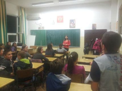 Odnosi u porodici presudan faktor u nastanku bolesti zavisnosti Odnosi u porodici presudan faktor u nastanku bolesti zavisnosti