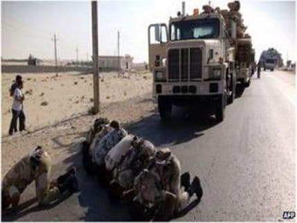 Egipat: Napadnut konvoj, ubijeno deset vojnika Egipat: Napadnut konvoj, ubijeno deset vojnika