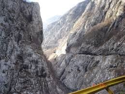 Stabilno stanje povrijeđene djevojke Stabilno stanje povrijeđene djevojke