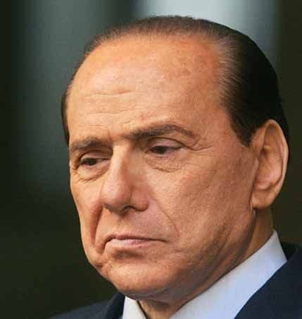 Berluskoni traži pomilovanje Berluskoni traži pomilovanje