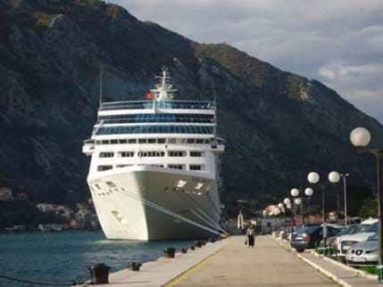 Pola miliona izletnika ostavi Kotoru oko 20 miliona eura Pola miliona izletnika ostavi Kotoru oko 20 miliona eura