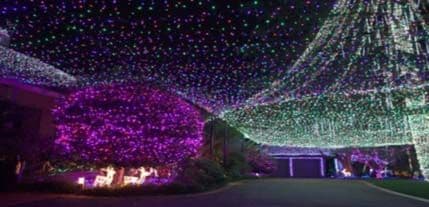 VIDEO: Osvijetlili kuću s pola miliona božićnih lampica VIDEO: Osvijetlili kuću s pola miliona božićnih lampica