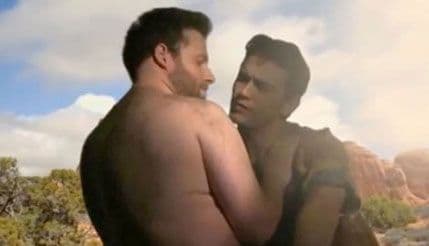 Džejms Franko i Set Rogan u strasnom zagrljaju ismijavaju Kanje Vesta i Kim Karadašijan Džejms Franko i Set Rogan u strasnom zagrljaju ismijavaju Kanje Vesta i Kim Karadašijan