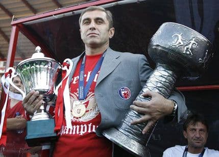 Đurovski na klupi Makedonije Đurovski na klupi Makedonije