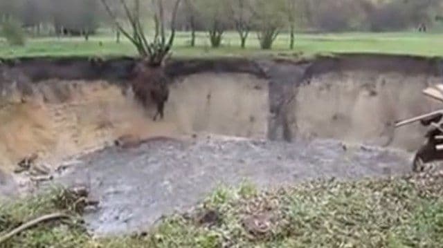 Bosanska Krajina: Jezero presušilo, rupa se širi Bosanska Krajina: Jezero presušilo, rupa se širi