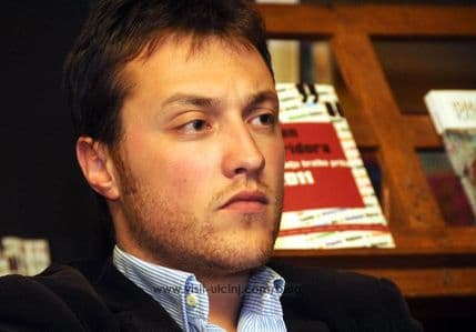 Ponovo uspostavljen saobraćaj na bulevaru, priveden Marko Milačić Ponovo uspostavljen saobraćaj na bulevaru, priveden Marko Milačić