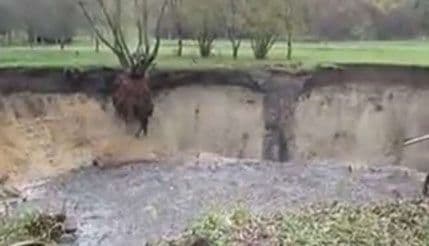 Čudima nikad kraja: Vraća se jezero u Sanici koje je nestalo (VIDEO) Čudima nikad kraja: Vraća se jezero u Sanici koje je nestalo (VIDEO)