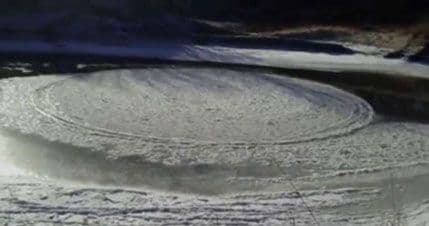 VIDEO: Misteriozni ledni disk rotira na površini rijeke Šajen VIDEO: Misteriozni ledni disk rotira na površini rijeke Šajen